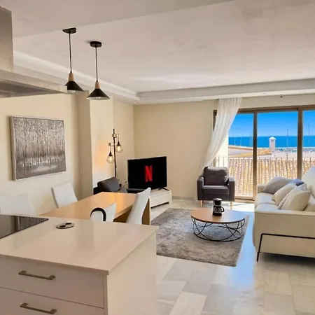 Marina View Escape - 2 Bedrooms Apartment