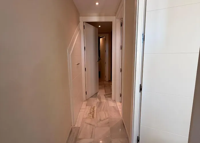 Marina View Escape - 2 Bedrooms Marbella